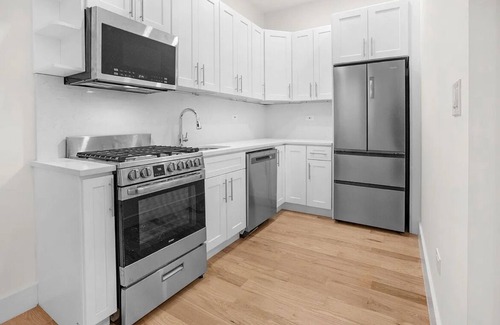 Manhattan Apartamento | Modern 2BR/2BA Apartment w/ Chic Design & Washer/Dryer in Prime Upper West Side