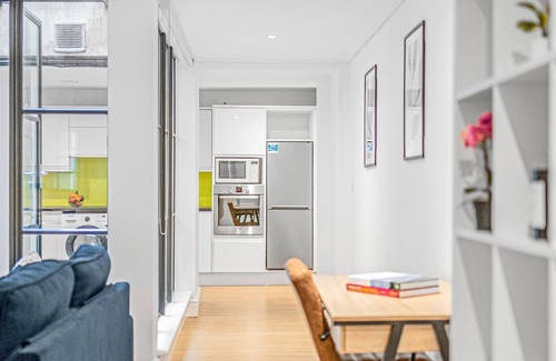 The City of London Apartamento | Modern 2BR Apartment with Patio in the Heart of Holborn's Vibrant Neighborhood