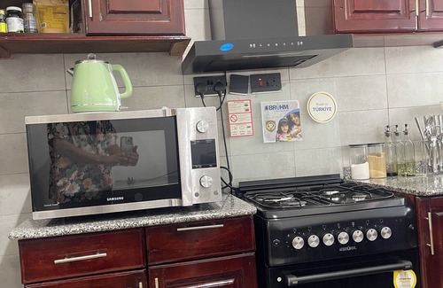 Oyster Bay Apartamento | Modern 2BR Apartment in Mwenge | Fast Wi-Fi, AC Tanzania dar es salaam