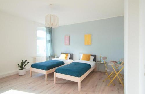 Bahnhofsviertel Apartamento | Modern 2BR apartment with 55" Smart TV & DeLonghi coffee machine