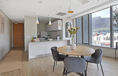 Schotsche Kloof Apartamento | Modern 2BR Apartment with Stunning Mountain Views