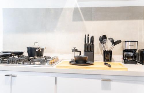 Gobernador Pinero Apartamento | Modern 2BR Apt in San Juan City, Concert Stays