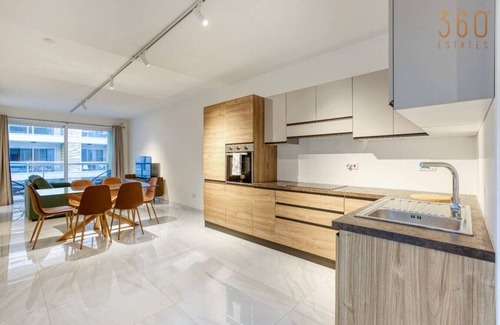 Qawra Apartamento | Modern 2BR Apt with Private Terrace & Sofa Bed