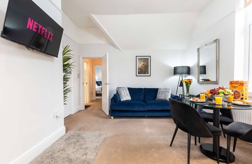 Southampton Apartamento | Modern 2BR Gem on Seymour Road!