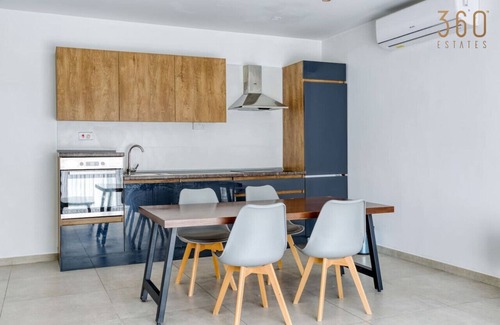 Swieqi Apartamento | Modern 2BR home with pool access & Wifi in Swieqi