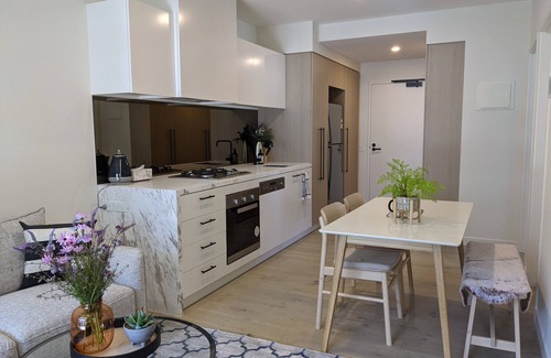 Clayton Apartamento | Modern 2BR Resort-style living