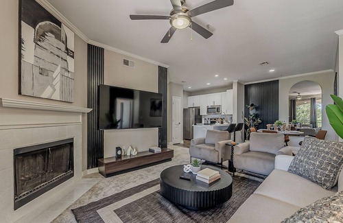 McDowell Mountain Apartments Apartamento | Modern 2BR Retreat Pool Gym Free Parking