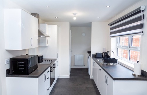 Newcastle-upon-Tyne Casa | Modern 3-Bedroom Home