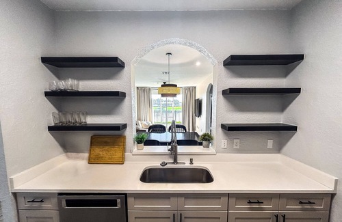 Vista East Condominio | Modern 3 Bed 2 Bath in Near MCO Airpot, Lake Nona, and Orlando Parks & Resorts