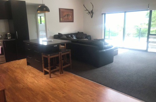 Waitaria Bay Casa | Modern 3 bedroom bach in Kenepuru Sound
