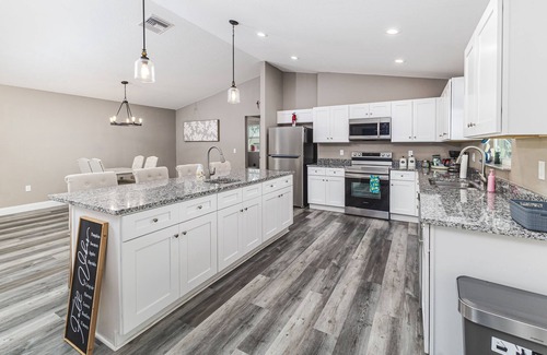 Lakeland Casa | Modern 3-Bedroom Family Retreat w/ Pool in South Lakeland
