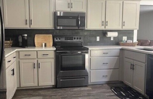 Camden Casa | Modern 3 bedroom - Gated Community!