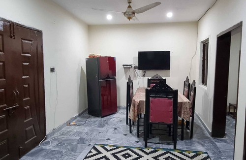 Gujar Khan Apartamento | Modern, 3 Bedroom House located near city!