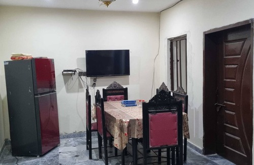 Gujar Khan Apartamento | Modern, 3 Bedroom House located near city!
