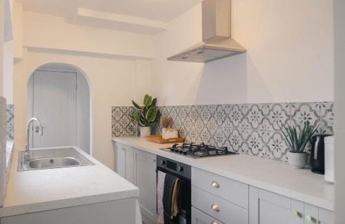 Rugby Casa | Modern 3 Bedroom Home in Central Rugby