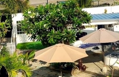 Bacnotan Casa | Modern 3-bedroom house with WiFi and AC in Bacnotan