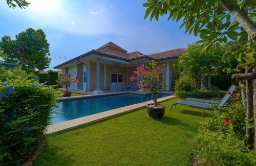 Hua Hin Casa | Modern 3 Bedroom Pool Villa - MR54