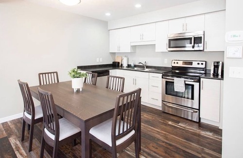 Fort Gary Casa | Modern 3 Bedroom Townhouse in Southpointe