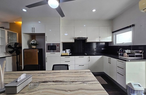 Kamala Casa | Modern 3-Bedroom Townhome in Kamala