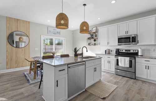 Westgate Casa | ✨MODERN 3 BEDROOM W/ PLENTY AMENITIES TO ENJOY!✨