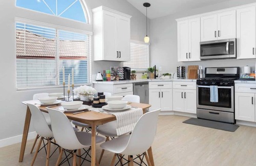 North Las Vegas Casa | Modern 3 BR Home w/ Hot Tub, Pool, Golf!