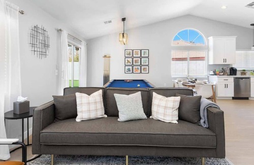 North Las Vegas Casa | Modern 3 BR Home w/ Hot Tub, Pool, Golf!