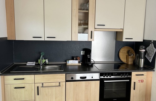 Goldbach Apartamento | Apartamento moderno de 3 habitaciones, hasta 6 personas, jardín, WLAN, convenientemente ubicado A3