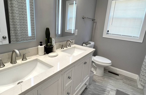 Providence Apartamento | Modern 3bd/2bath, close to downtown Providence. Our hope on Manhattan!