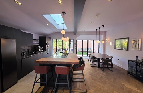 Leyton Casa | Modern 3BD Garden Home, Leyton