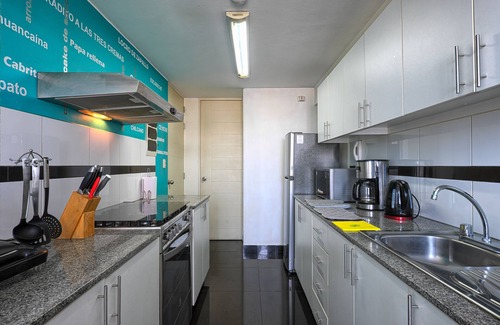 Leuro Condominio | Moderno apartamento de 3 hab. Con aire acondicionado en Miraflores