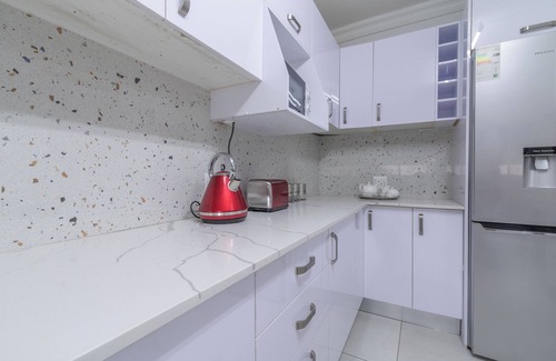 Kempton Park Casa | Modern 3bed House - Johannesburg Airport - In Security Complex with Pool