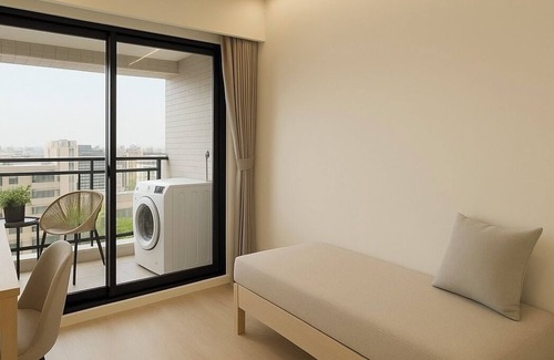 Gushan District Apartamento | Modern 3BR/2BA High Floor Apartment w/AC & Wi-Fi near Kaohsiung Art Museum