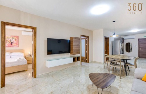 Il-Balluta Apartamento | Modern 3BR Apt close to Sliema's Promenade