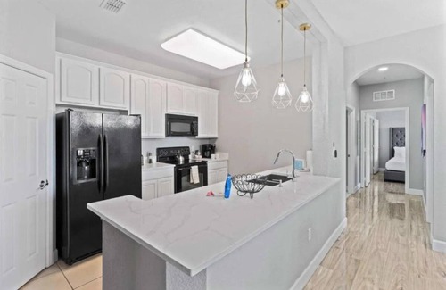 Florida Central Atlantic Coast Apartamento | Modern 3BR Condo at Vista Cay – Near Disney