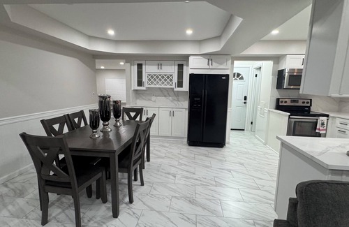Sterling Heights Casa | Modern 3BR Family Retreat -Fast Wi-Fi Smart TV Prime Location