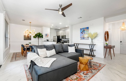 Jonestown Condominio | Modern 3BR Lakeview Villa @ The Hollows Resort