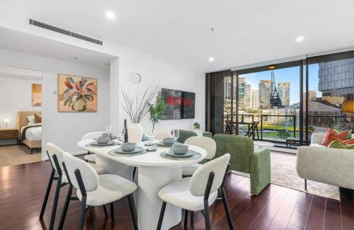 Docklands Apartamento | Modern 3BR Melbourne Waterfront Apartment with Resort Amenities in Docklands