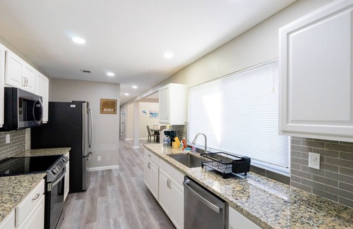 The Colony Casa | Modern 3BR+Office Home w/ Backyard, Near Lake & Grandscape, 30-Night Min #42276