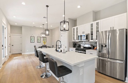 Southeast Houston Casa | Modern 3BR Stay - Free Coffee & Near Med Center
