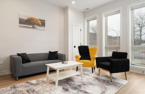 Bronzeville Apartamento | Modern 3BR Stay Near DT CHI