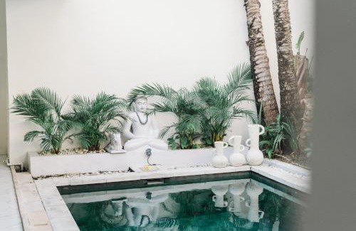 Legian Villa | Modern 3BR Villa, 4min to Double Six Beach, Pool