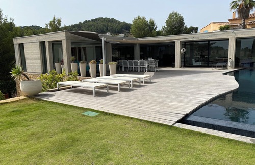 Bandol Villa | Villa renovada del arquitecto con piscina