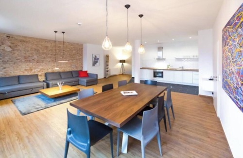 Moabit Apartamento | Modern 4-Bedroom Apartment in the Heart of Berlin – Sleeps up to 14