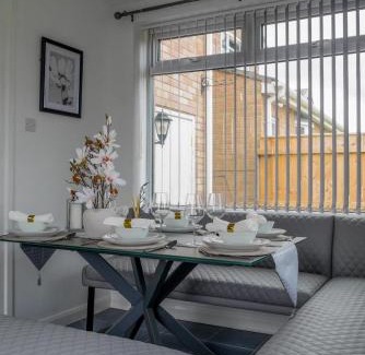 Stockton-on-Tees Apartamento | Modern 4 Bedroom Detatched House