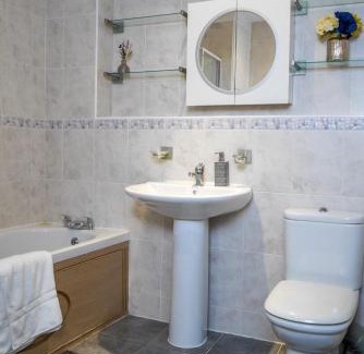 Stockton-on-Tees Apartamento | Modern 4 Bedroom Detatched House