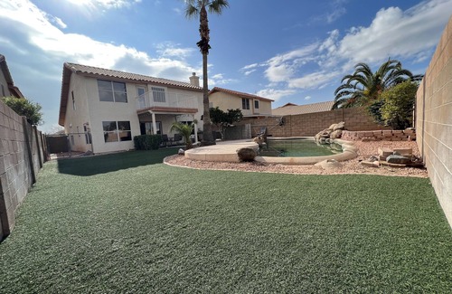 Avondale Casa | Modern 4 Bedroom Home with Pool