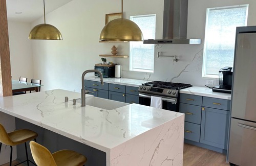 Birdland Casa | Modern 4-bedroom house centrally located in San Diego