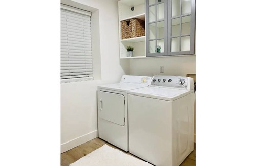 Fairpark Casa | Modern 4-bedroom downtown oasis