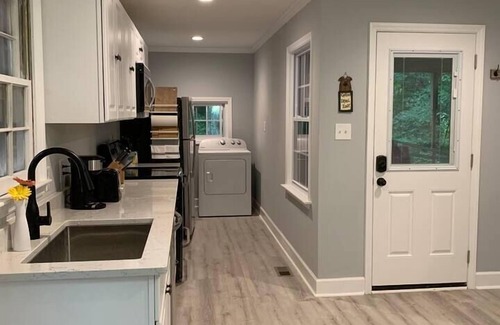 Cary Casa | Modern 4BR 3BA Ranch Home w Fenced-in Backyard