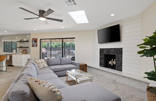 Raskin Estates Casa | Modern 4BR Home with Pool & Game Room